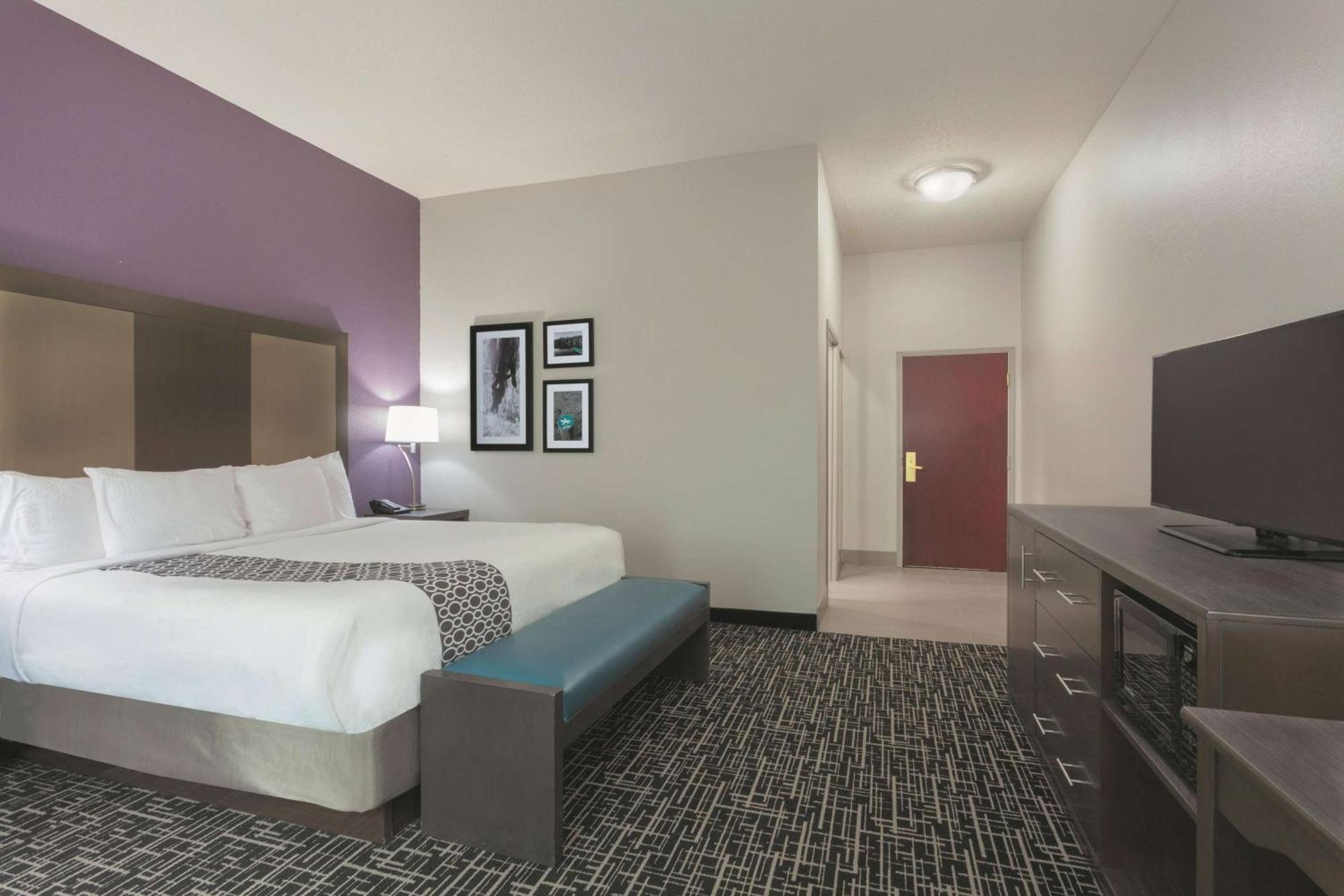 La Quinta By Wyndham Covington Hotel Bagian luar foto