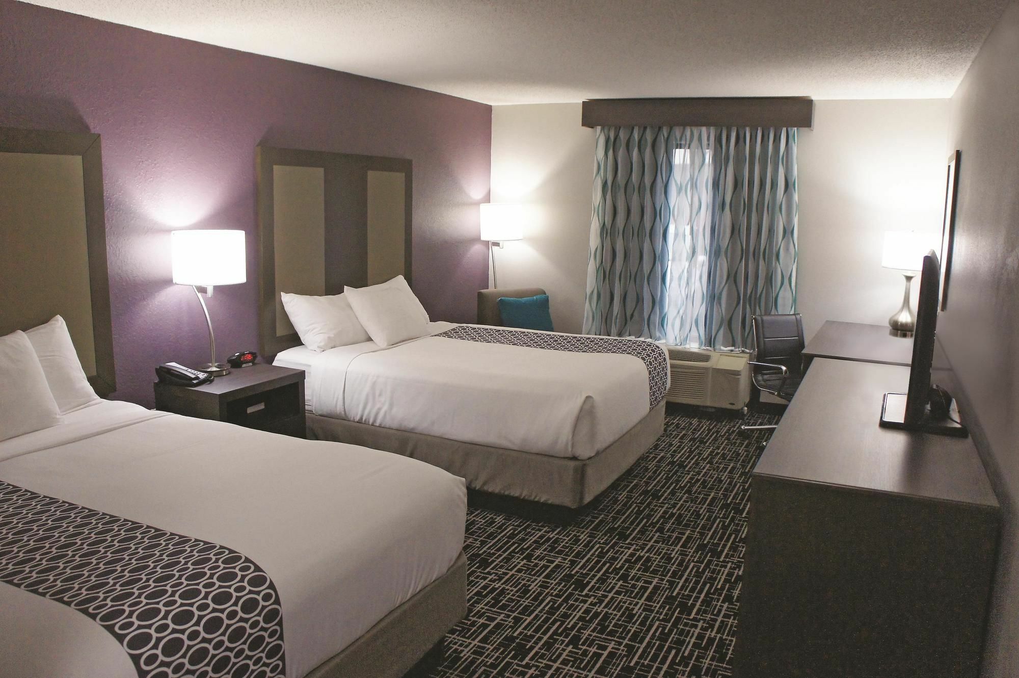 La Quinta By Wyndham Covington Hotel Bagian luar foto